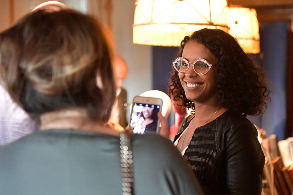 nuova-collezione-Gucci-evento-presso-Relais-Appia-Antica-Roma-ragazza-indossa-gli-occhiali-gucci nuova-collezione-Gucci-evento-presso-Relais-Appia-Antica-Roma-ragazza-indossa-gli-occhiali-gucci