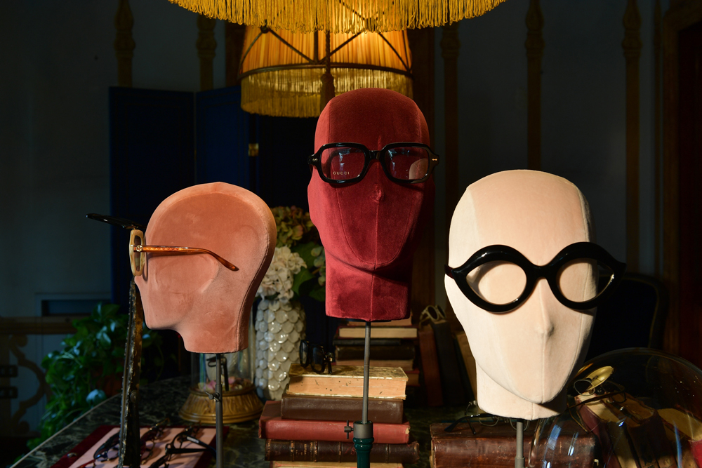 nuova-collezione-Gucci-evento-presso-Relais-Appia-Antica-Roma-relatore-presenta-nuovo-occhiali-donna nuova-collezione-Gucci-evento-presso-Relais-Appia-Antica-Roma-relatore-presenta-nuovo-occhiali-donna
